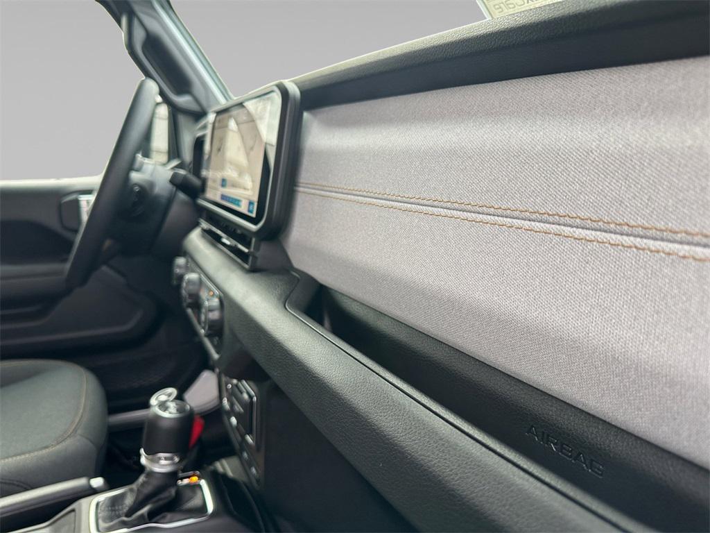 new 2025 Jeep Wrangler car, priced at $36,780