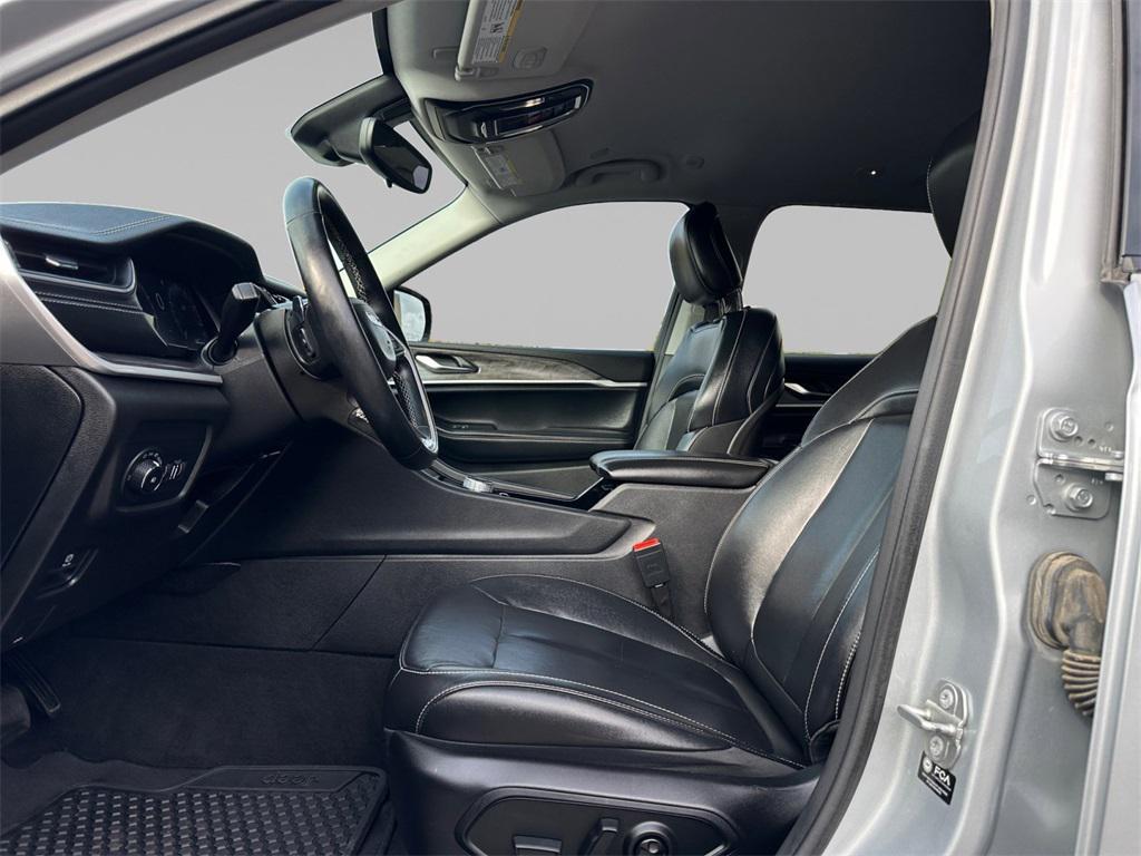 used 2021 Jeep Grand Cherokee L car, priced at $28,021