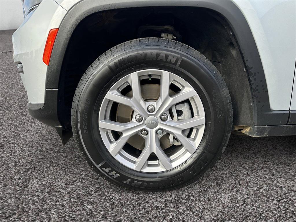 used 2021 Jeep Grand Cherokee L car, priced at $28,021