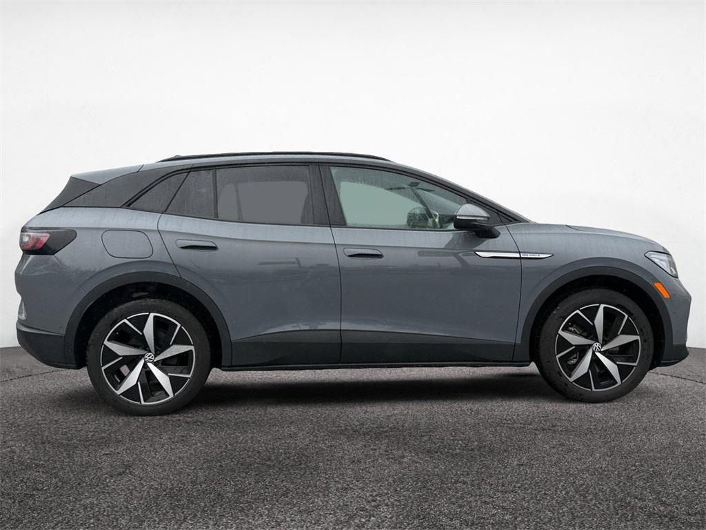 used 2024 Volkswagen ID.4 car, priced at $27,109