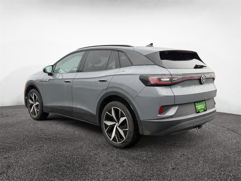 used 2024 Volkswagen ID.4 car, priced at $27,109