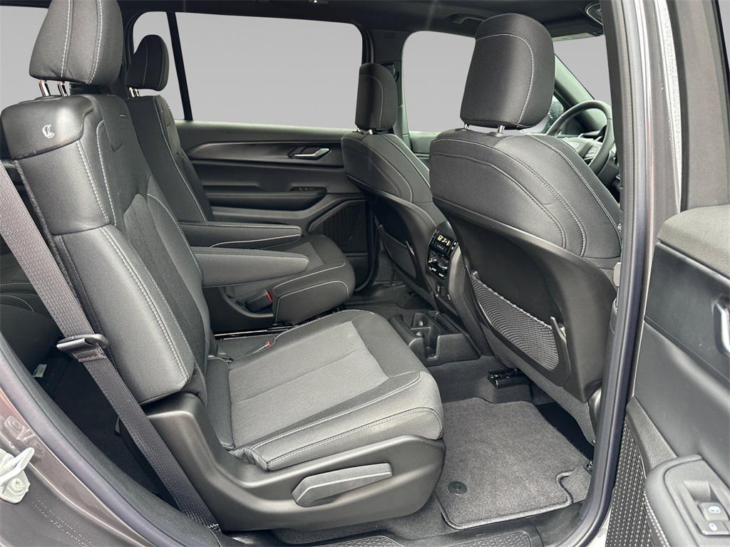 new 2025 Jeep Grand Cherokee L car, priced at $46,915