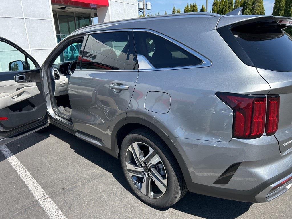 used 2023 Kia Sorento Plug-In Hybrid car, priced at $36,094