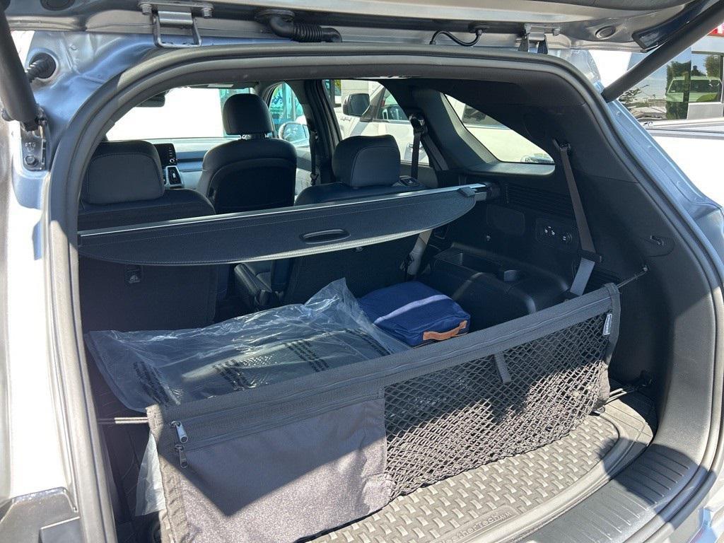 used 2023 Kia Sorento Plug-In Hybrid car, priced at $36,094