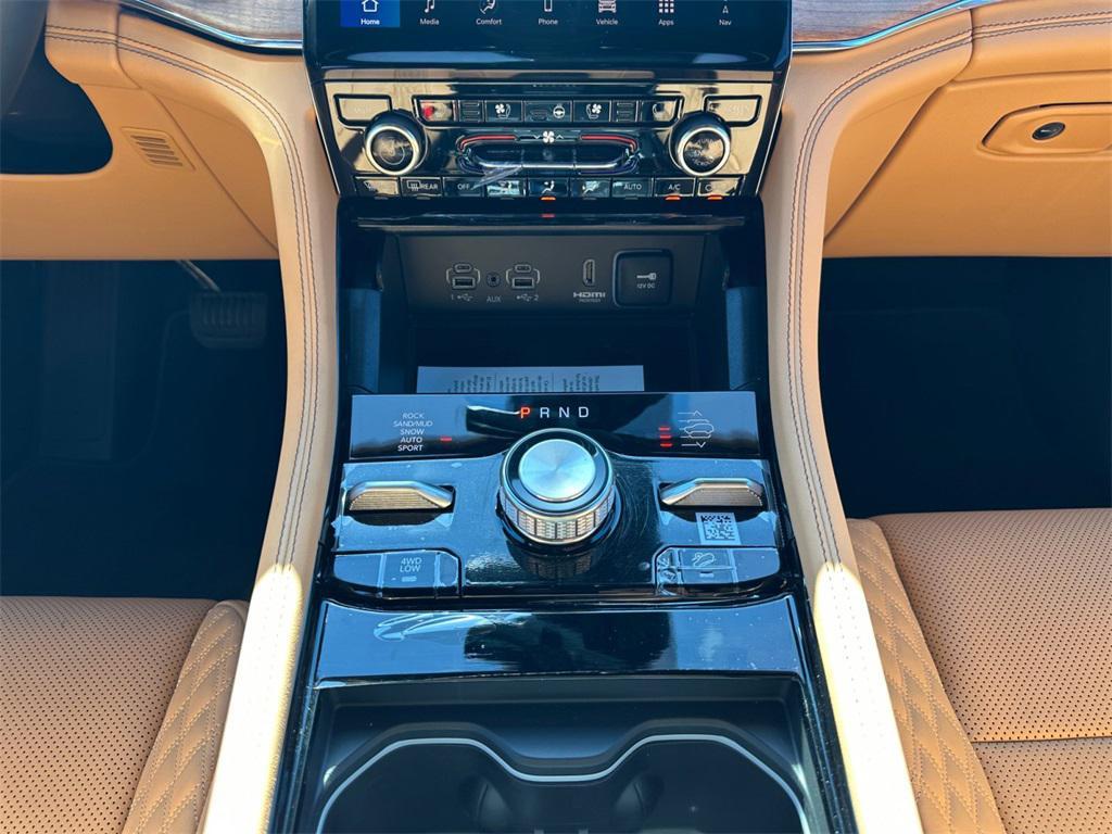 new 2025 Jeep Grand Cherokee car, priced at $73,145