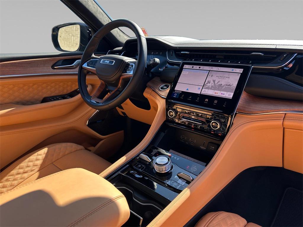 new 2025 Jeep Grand Cherokee car, priced at $73,145