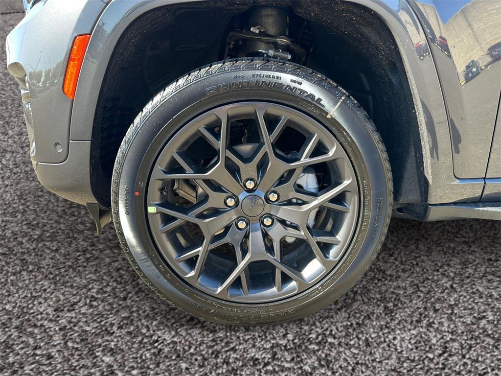 new 2025 Jeep Grand Cherokee car, priced at $73,145