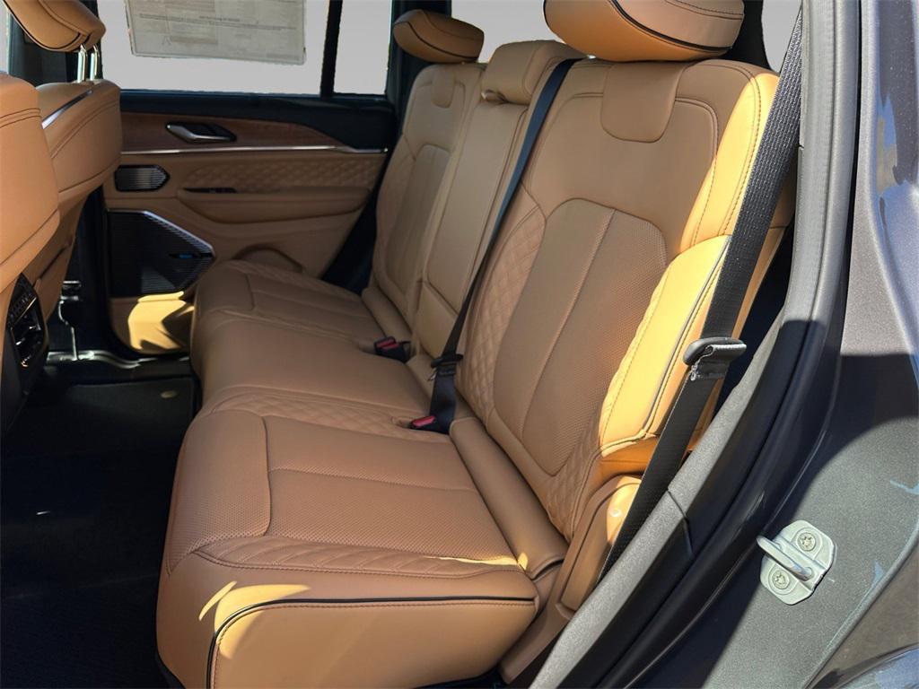 new 2025 Jeep Grand Cherokee car, priced at $73,145