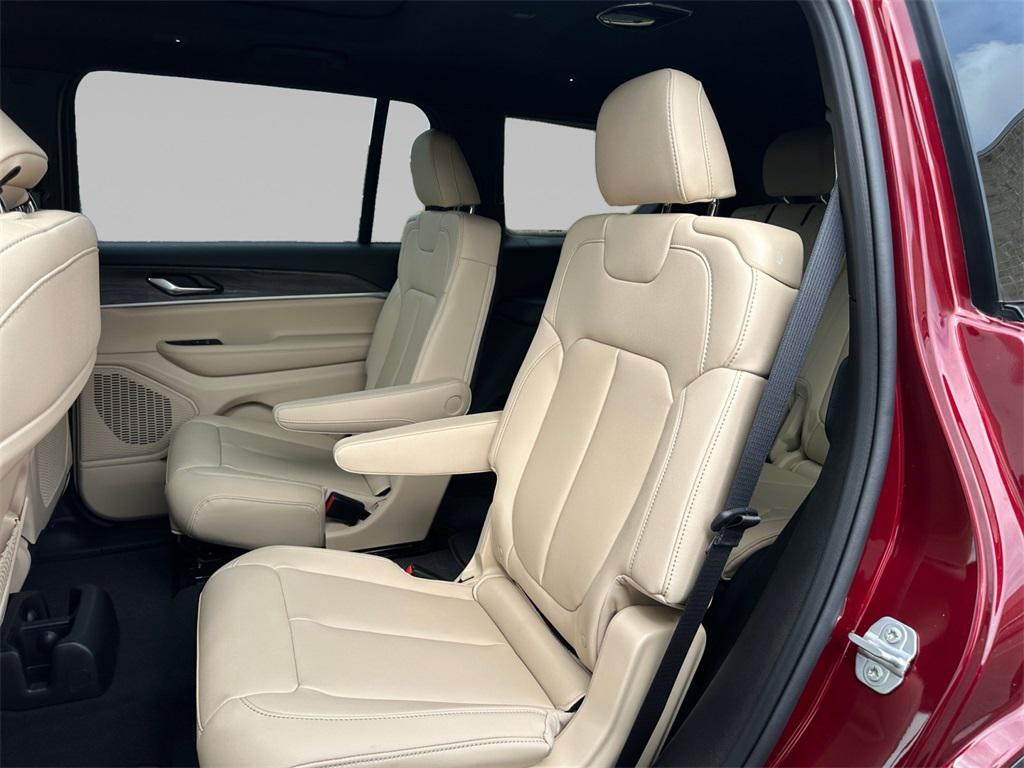 new 2025 Jeep Grand Cherokee L car, priced at $47,980