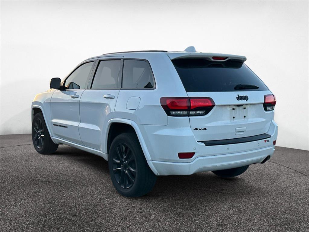 used 2018 Jeep Grand Cherokee car, priced at $15,839