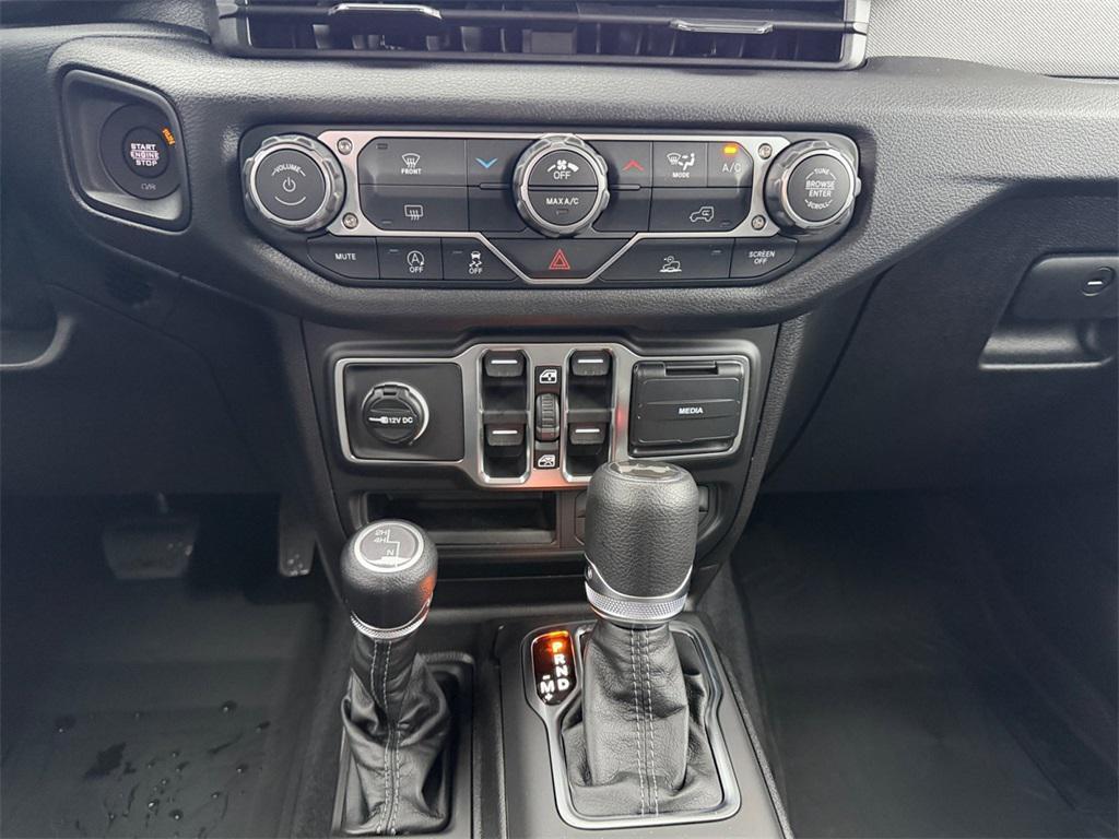 new 2026 Jeep Wrangler car, priced at $45,175