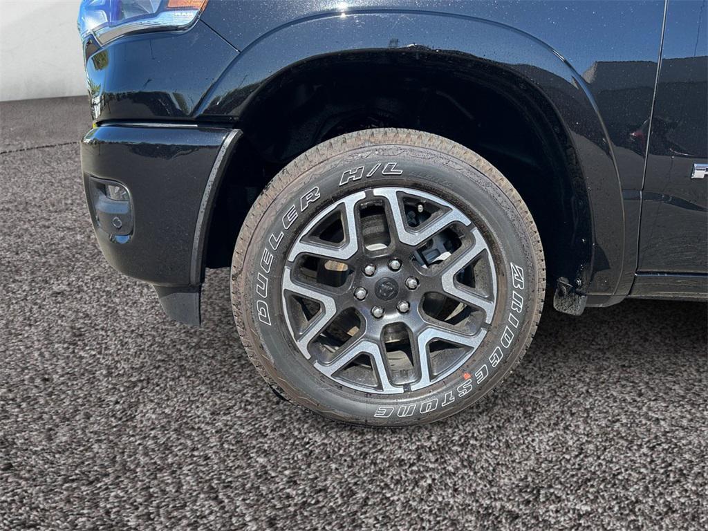new 2025 Ram 1500 car, priced at $71,282