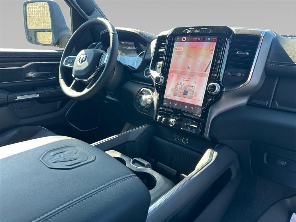 new 2025 Ram 1500 car, priced at $71,282
