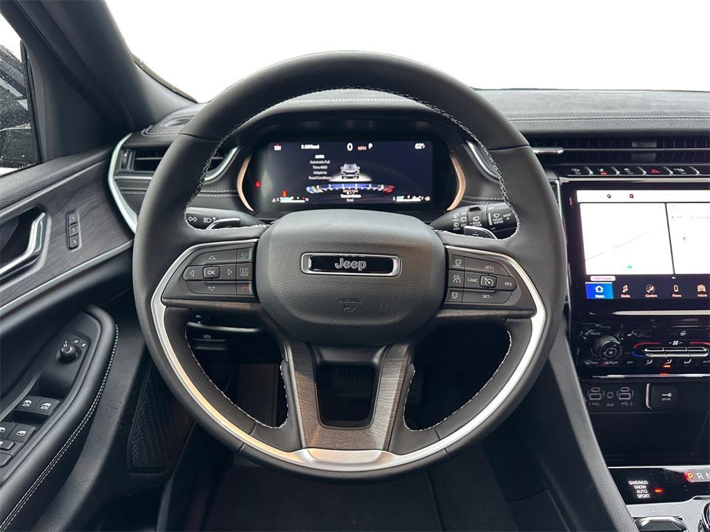 new 2025 Jeep Grand Cherokee car, priced at $46,240