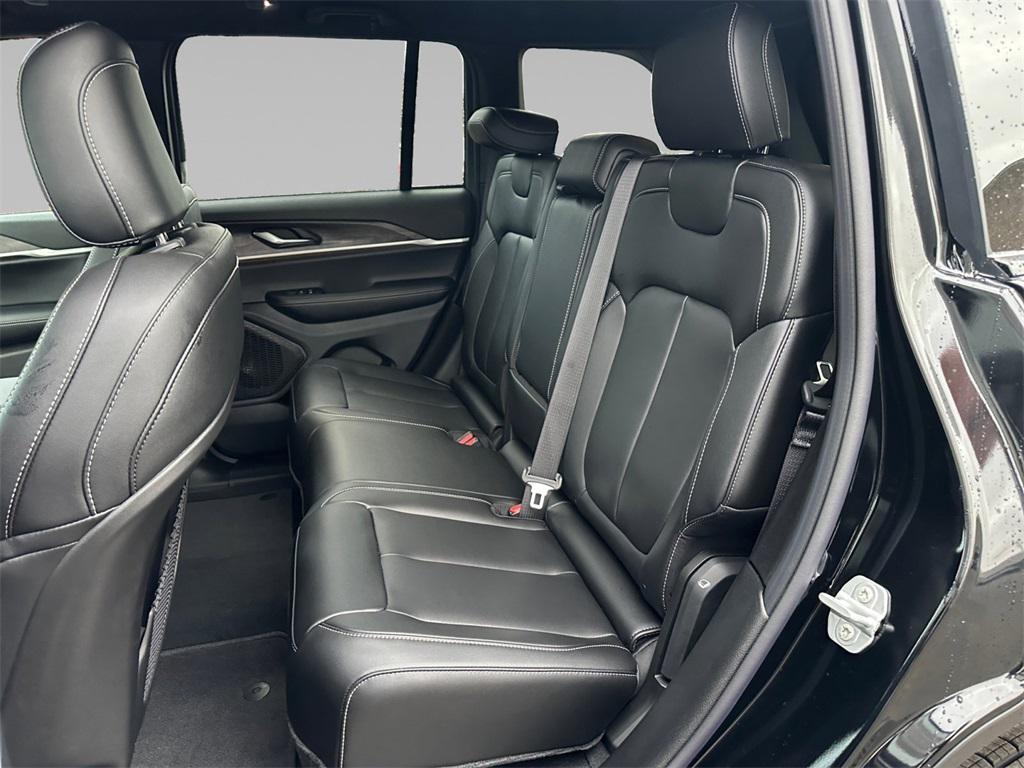 new 2025 Jeep Grand Cherokee car, priced at $46,240