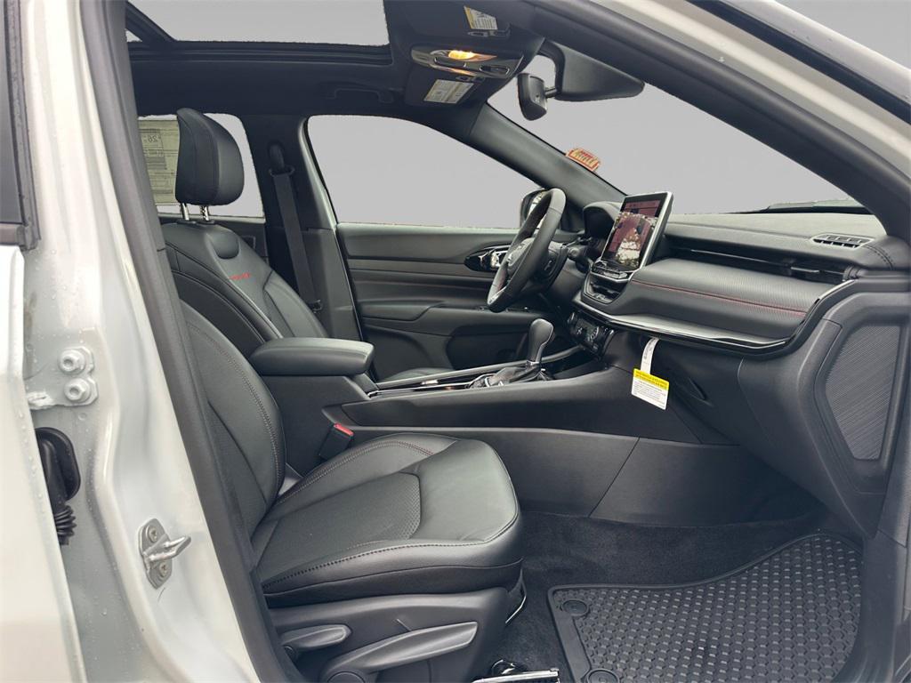 new 2026 Jeep Compass car, priced at $36,685