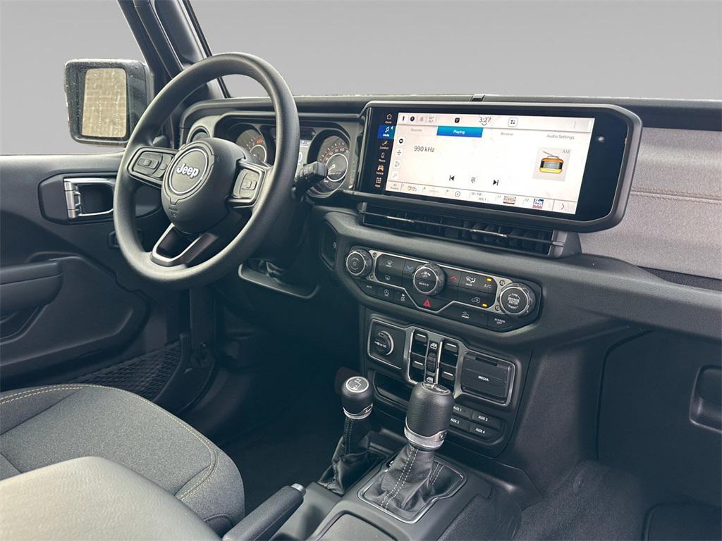 new 2025 Jeep Wrangler car, priced at $35,316