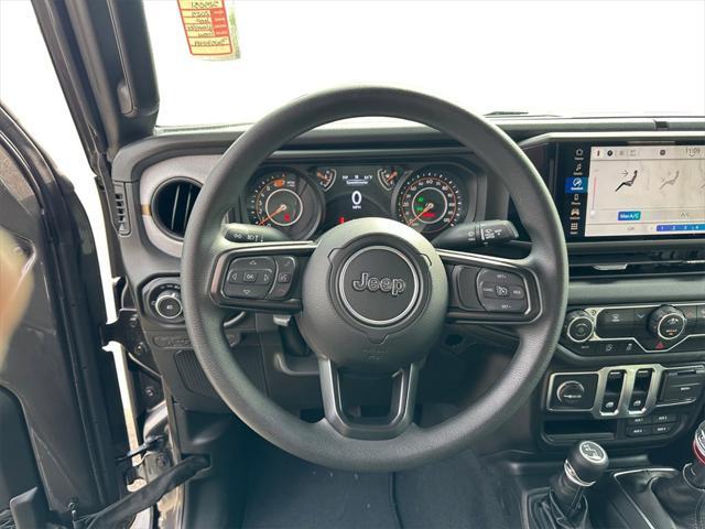 new 2025 Jeep Wrangler car, priced at $33,658