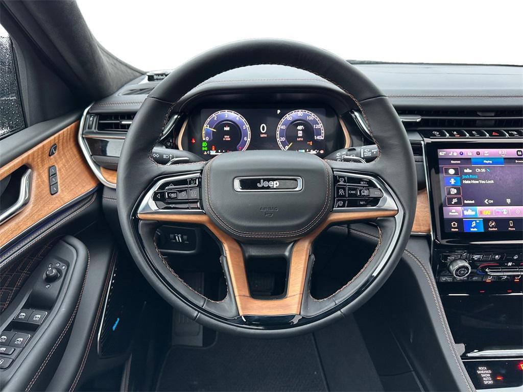 new 2025 Jeep Grand Cherokee car, priced at $70,150