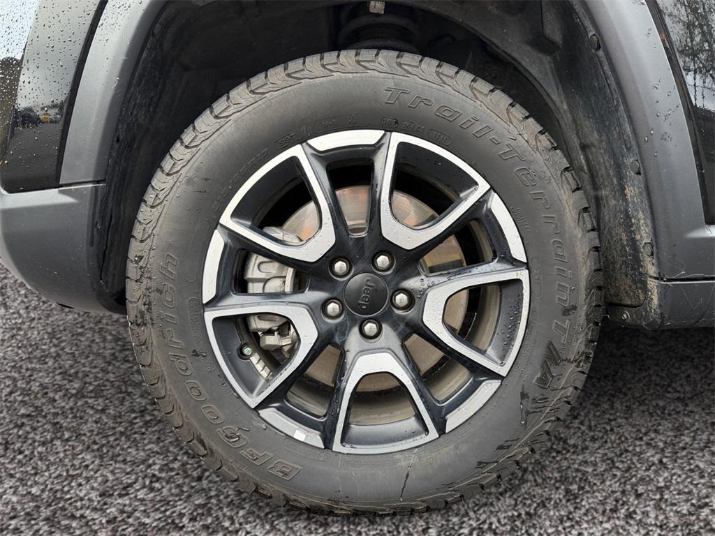 used 2024 Jeep Compass car, priced at $22,209