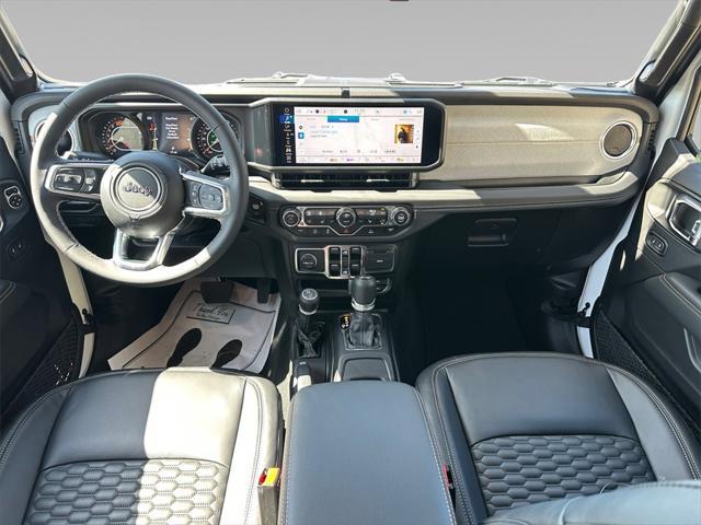 new 2025 Jeep Wrangler car, priced at $54,077