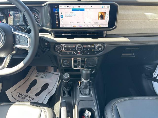 new 2025 Jeep Wrangler car, priced at $54,077