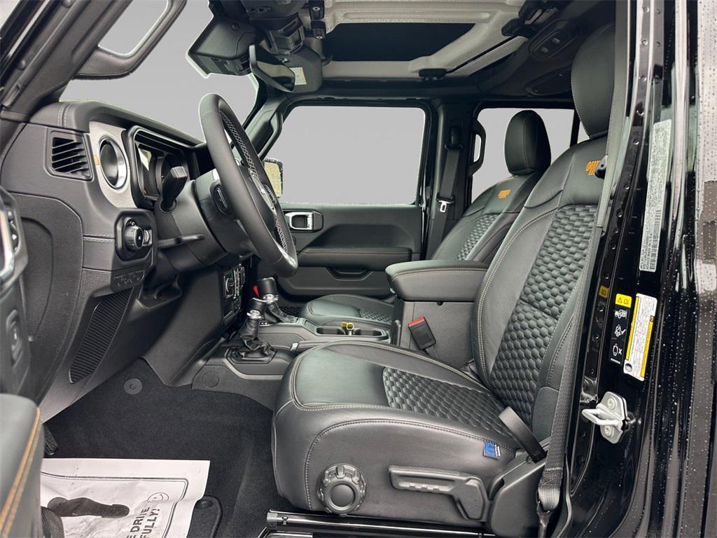 new 2025 Jeep Wrangler car, priced at $55,378