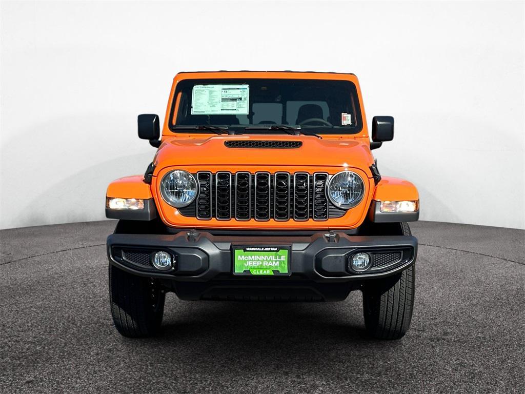 new 2025 Jeep Gladiator car, priced at $50,253