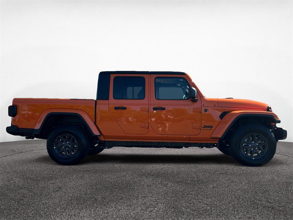new 2025 Jeep Gladiator car, priced at $50,253
