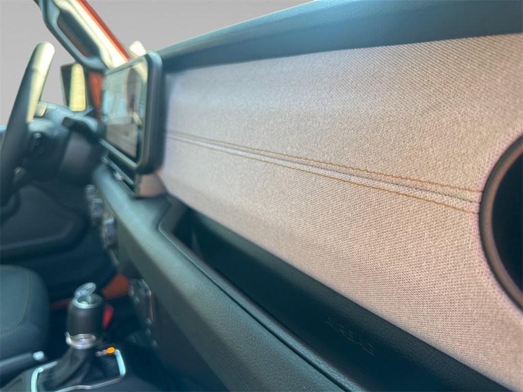 new 2025 Jeep Gladiator car, priced at $53,983