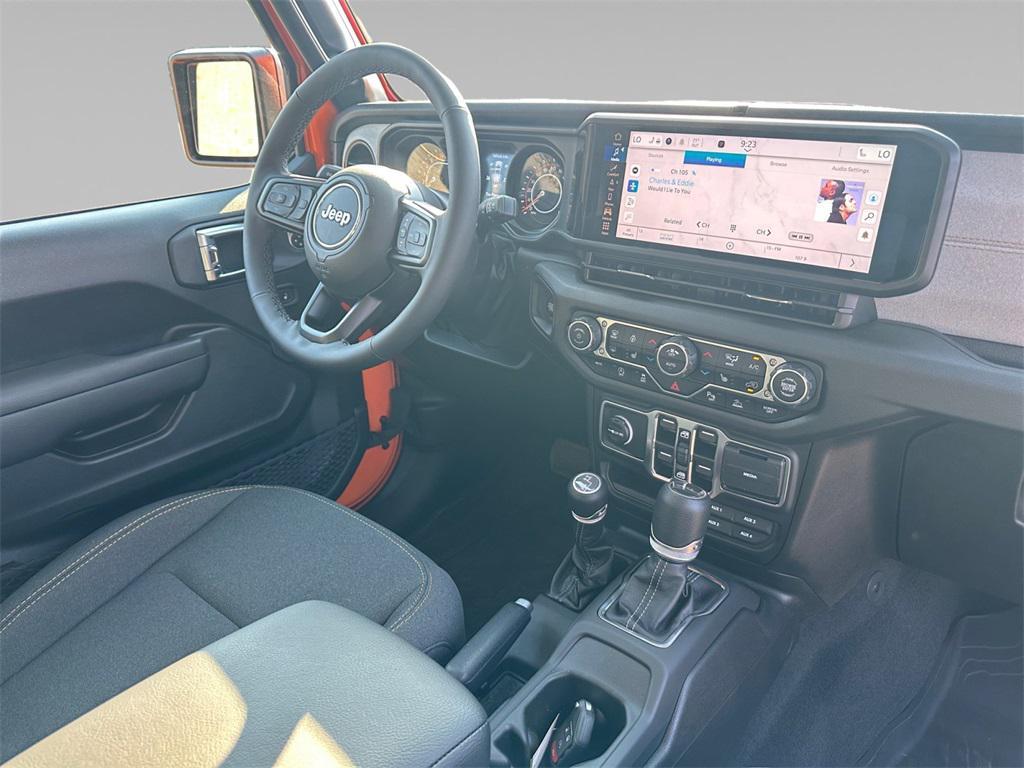 new 2025 Jeep Gladiator car, priced at $53,983