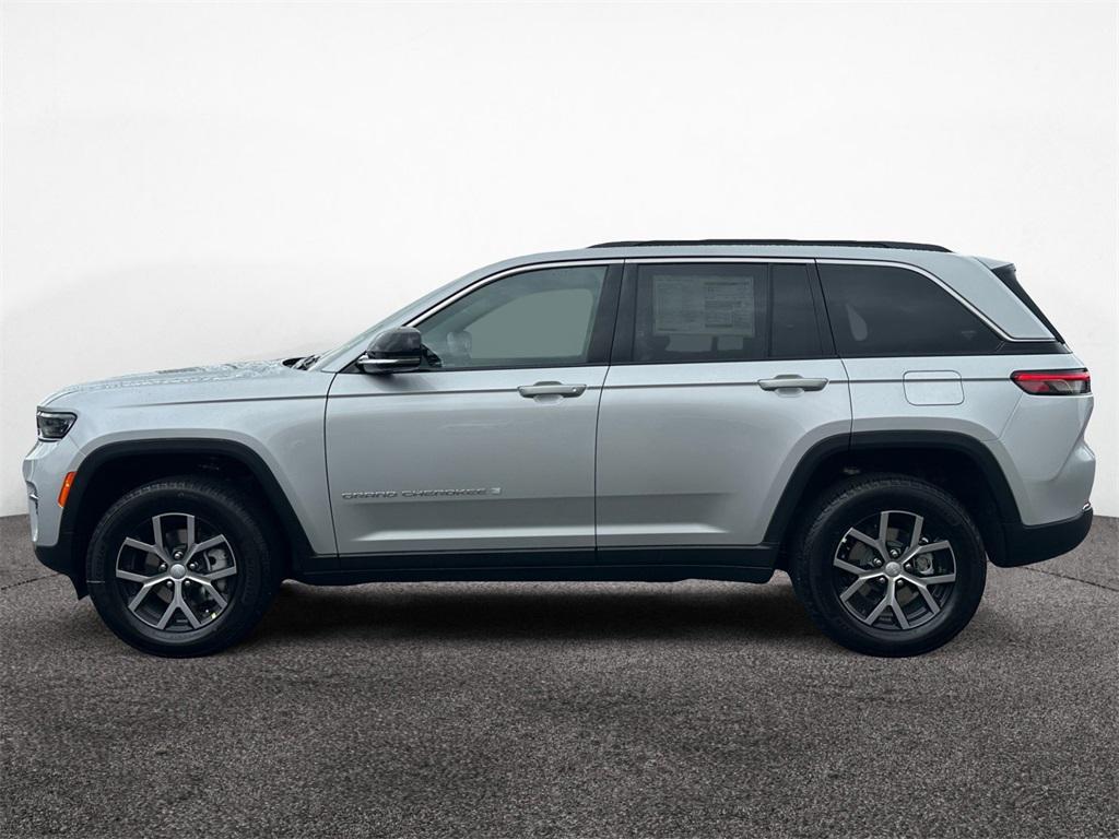 new 2025 Jeep Grand Cherokee car, priced at $46,240