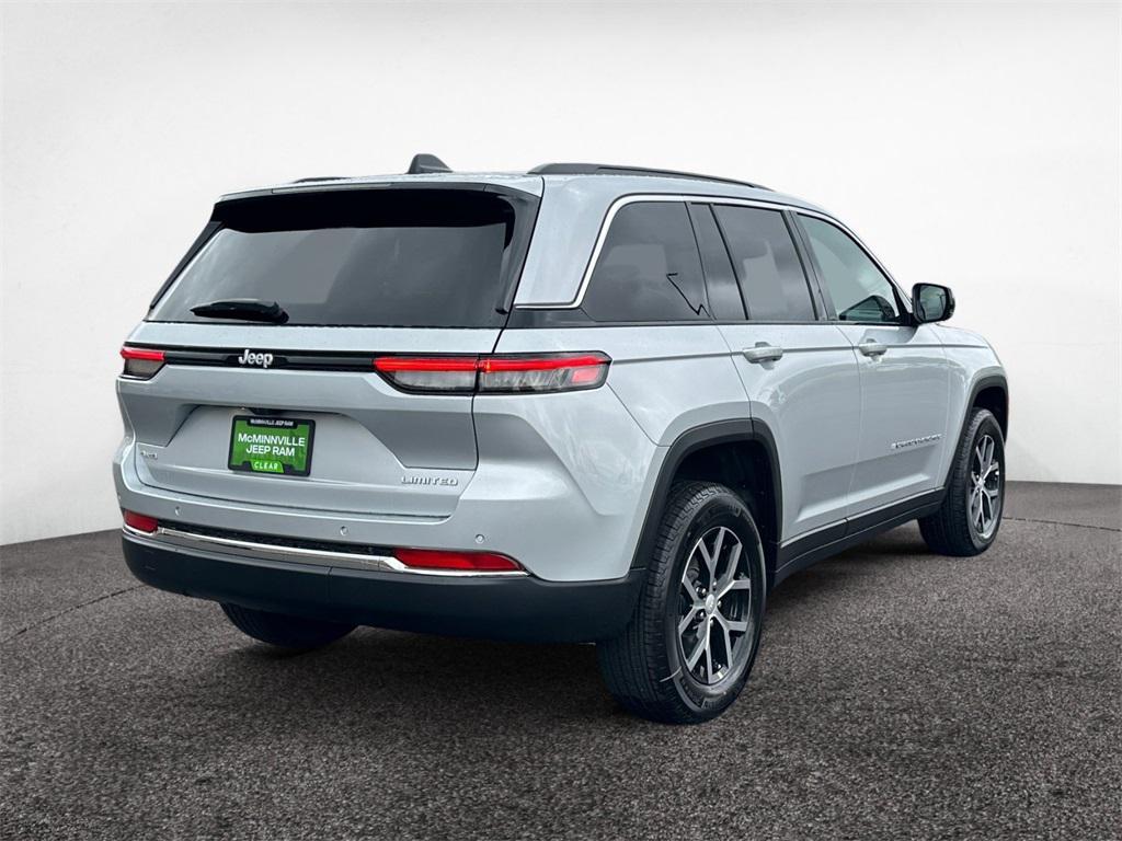 new 2025 Jeep Grand Cherokee car, priced at $46,240