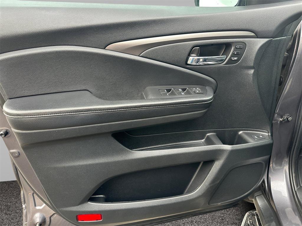 used 2019 Honda Pilot car, priced at $17,330