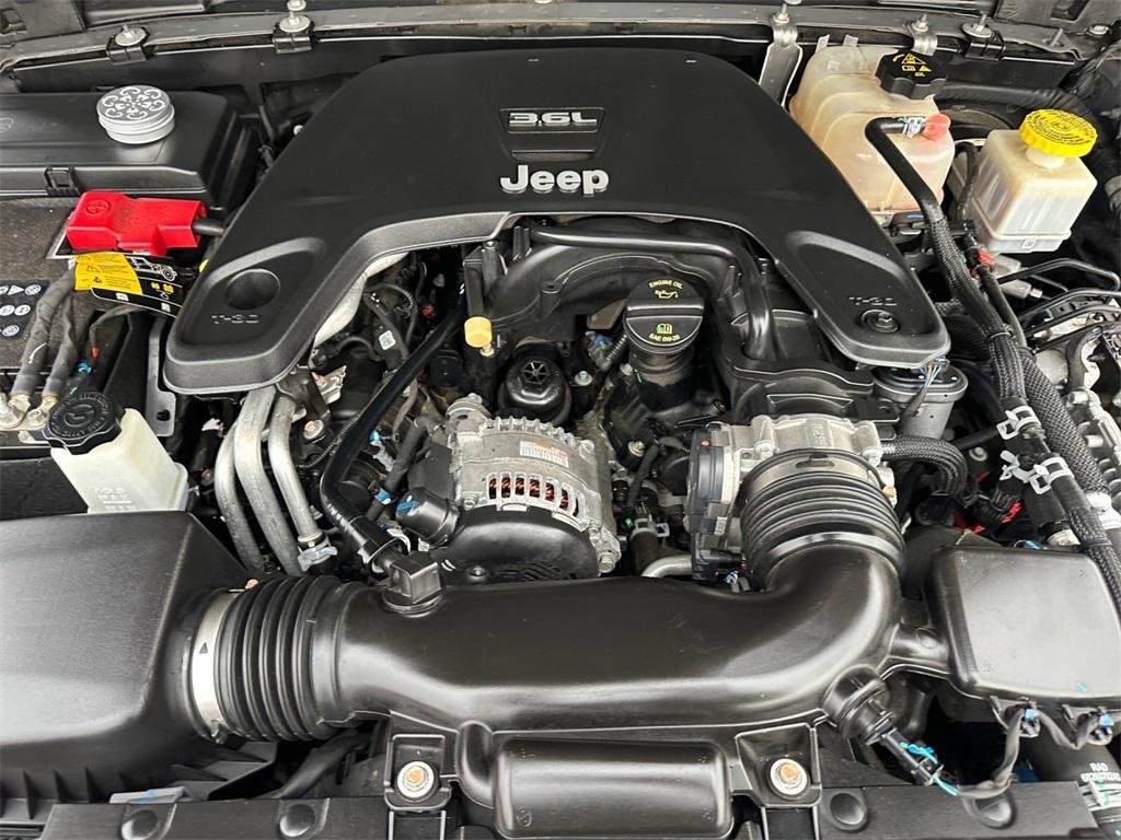 used 2021 Jeep Gladiator car, priced at $36,282