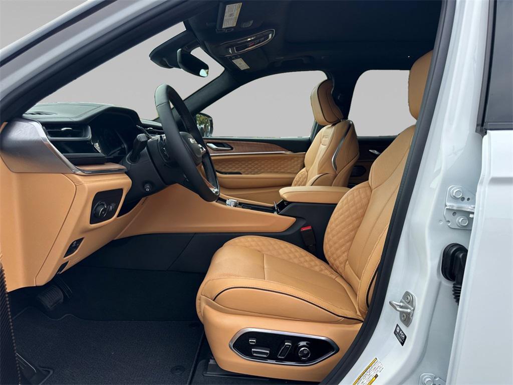 new 2025 Jeep Grand Cherokee car, priced at $62,785