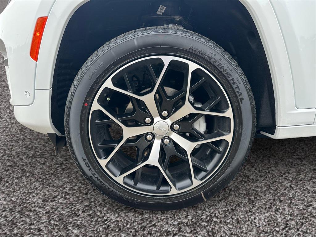 new 2025 Jeep Grand Cherokee car, priced at $62,785