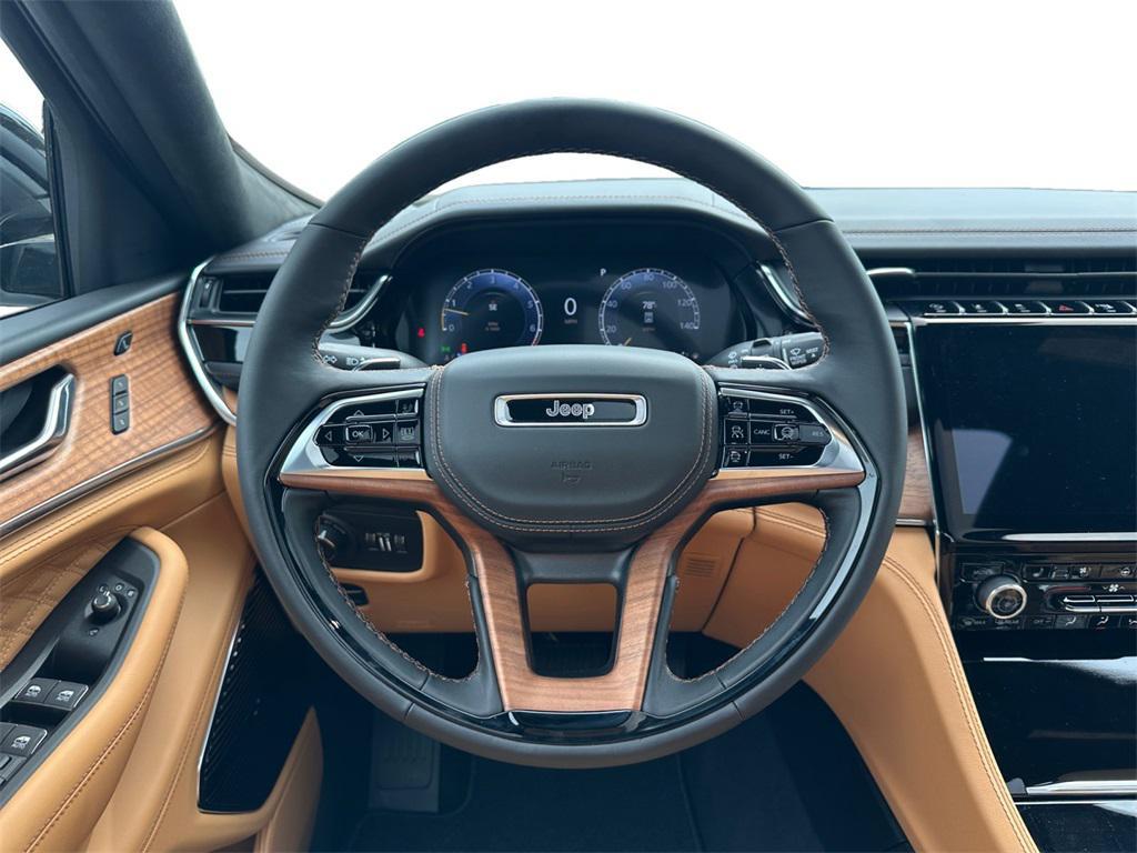 new 2025 Jeep Grand Cherokee car, priced at $62,785