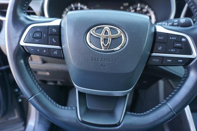 used 2022 Toyota Highlander car, priced at $37,000