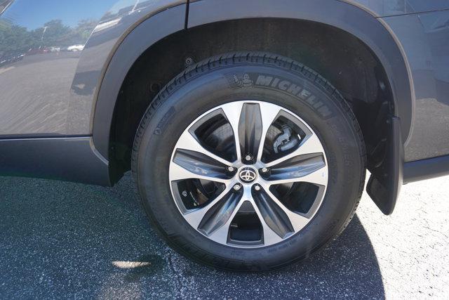 used 2022 Toyota Highlander car, priced at $37,000