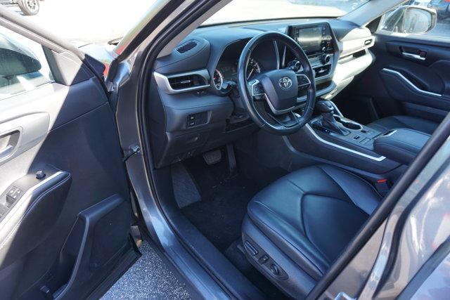 used 2022 Toyota Highlander car, priced at $37,000