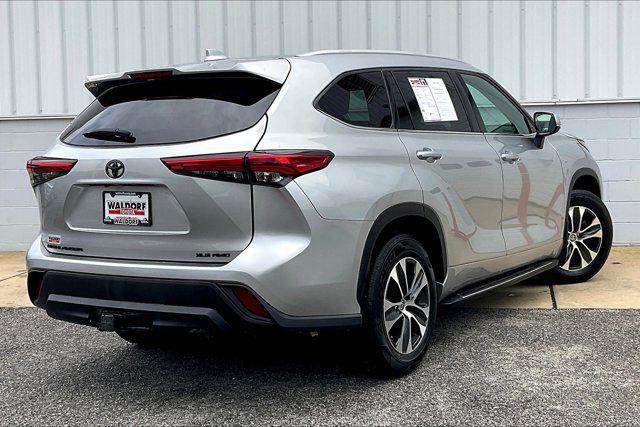 used 2022 Toyota Highlander car, priced at $36,950