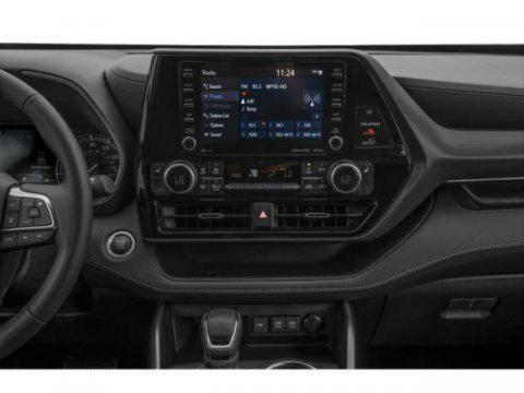 used 2022 Toyota Highlander car, priced at $39,795