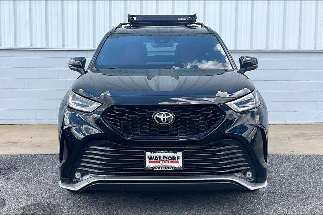 used 2022 Toyota Highlander car, priced at $39,795