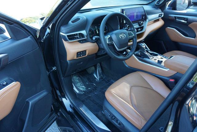 used 2023 Toyota Highlander car, priced at $43,495
