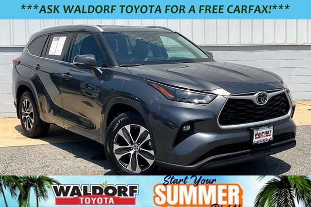 used 2022 Toyota Highlander car, priced at $35,650