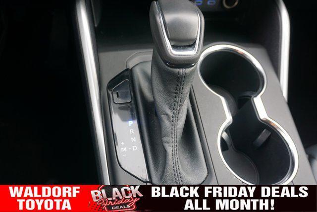 used 2022 Toyota Highlander car, priced at $35,000