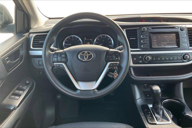 used 2019 Toyota Highlander car, priced at $23,450