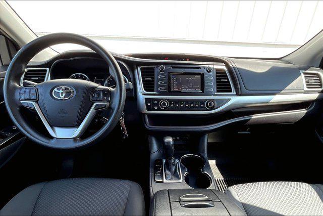 used 2019 Toyota Highlander car, priced at $23,450