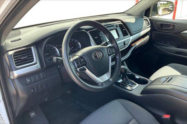 used 2019 Toyota Highlander car, priced at $23,450